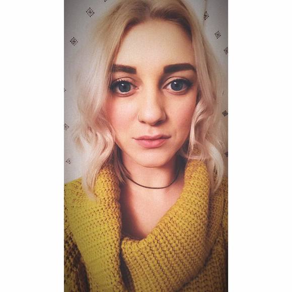 Meet your Posher, Megan - Picture 1 of 1